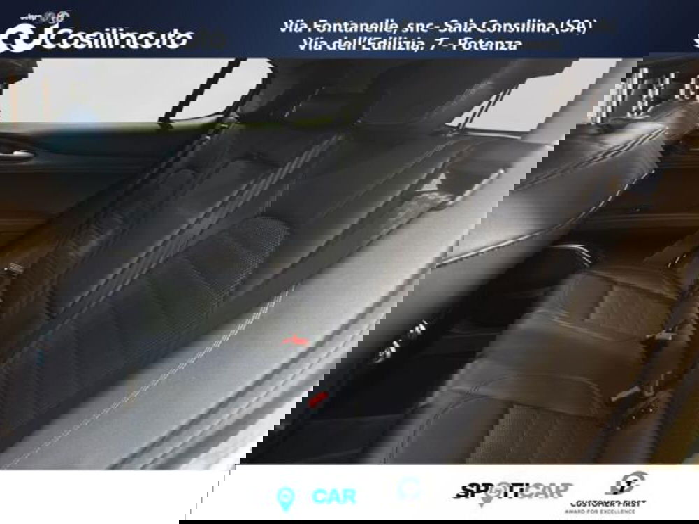 Alfa Romeo Stelvio usata a Salerno (10)