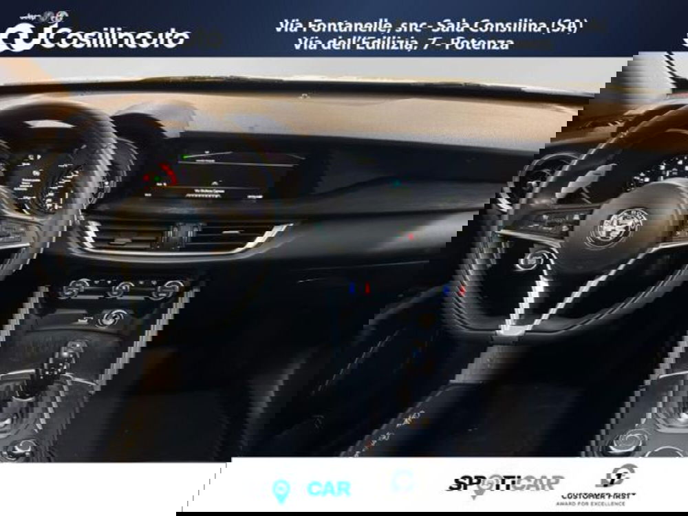 Alfa Romeo Stelvio usata a Salerno (12)