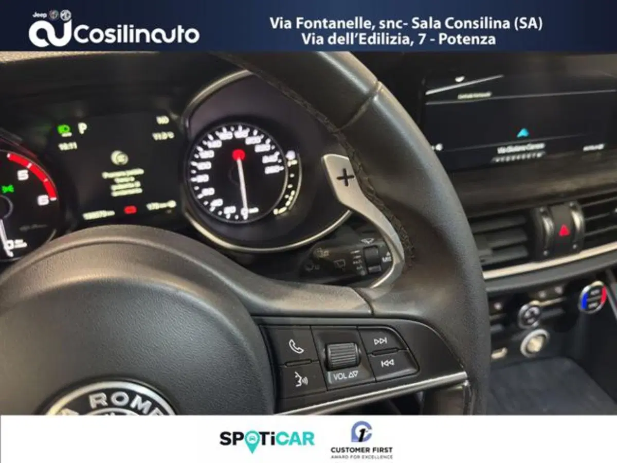 Alfa Romeo Stelvio usata a Salerno (15)