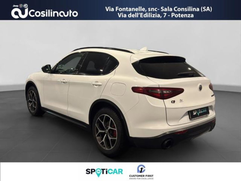 Alfa Romeo Stelvio usata a Salerno (3)