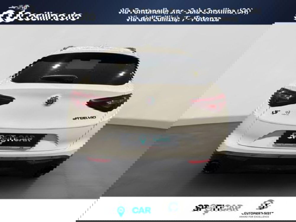 Alfa Romeo Stelvio usata a Salerno (4)