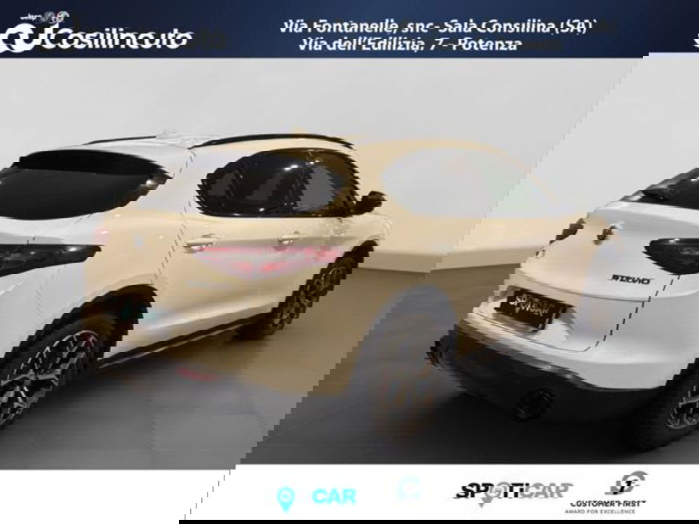 Alfa Romeo Stelvio usata a Salerno (5)