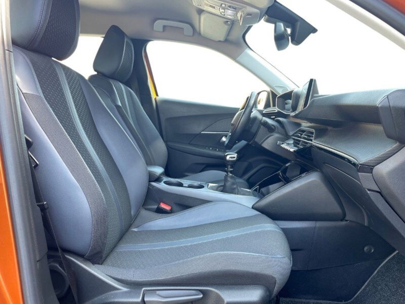 Peugeot 2008 usata a Lecco (11)