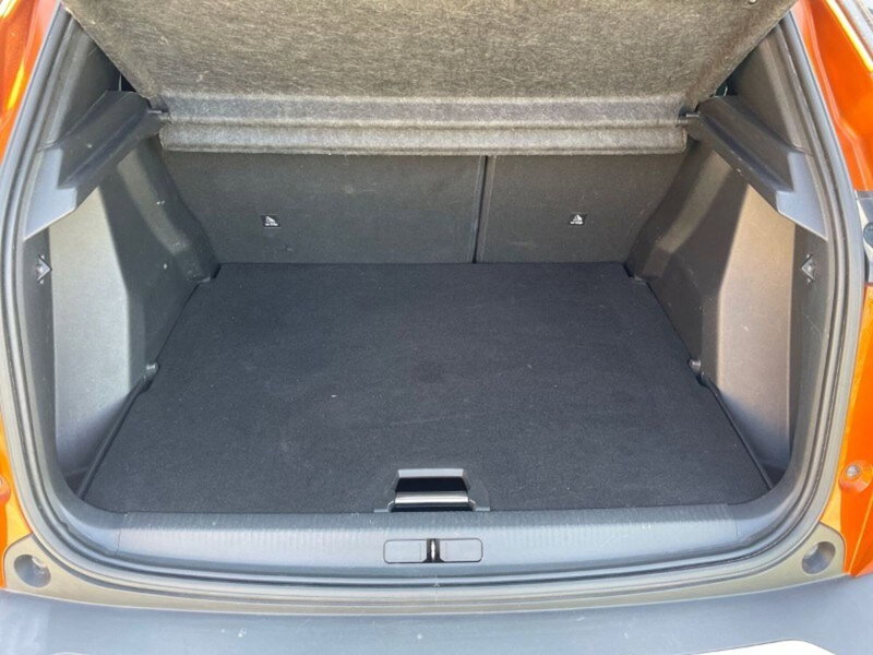 Peugeot 2008 usata a Lecco (6)