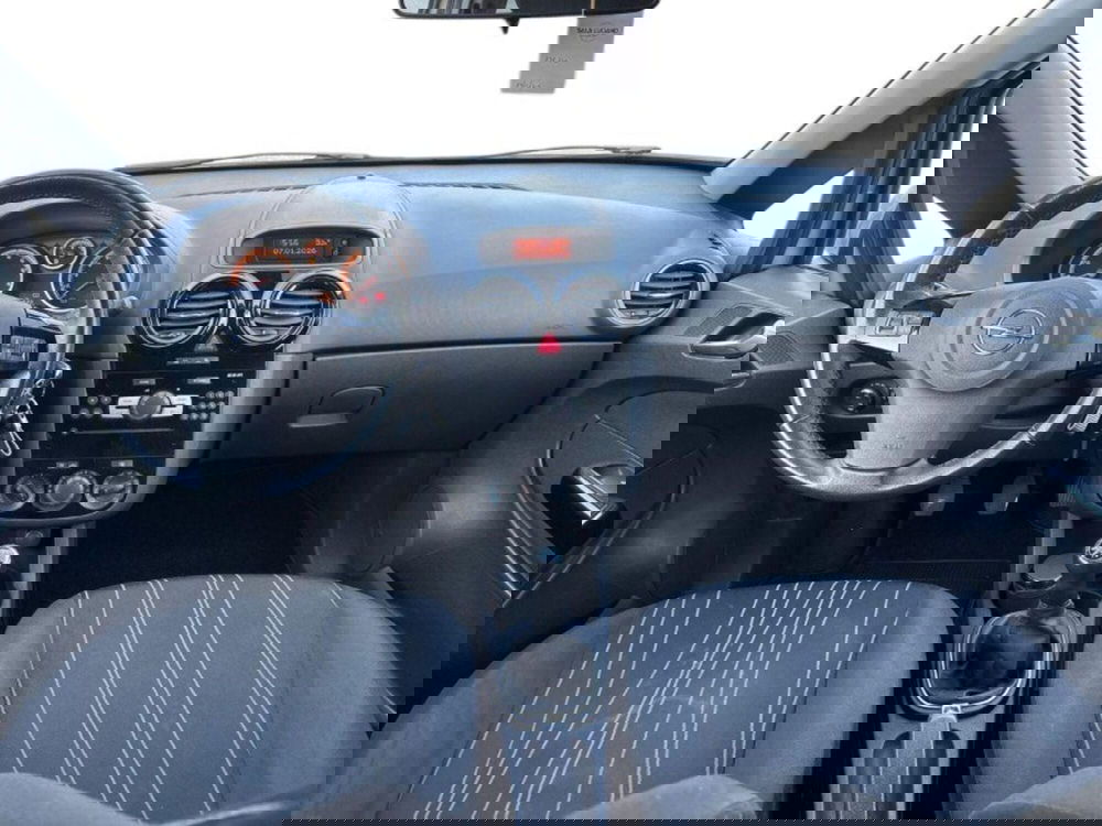 Opel Corsa usata a Lecco (9)