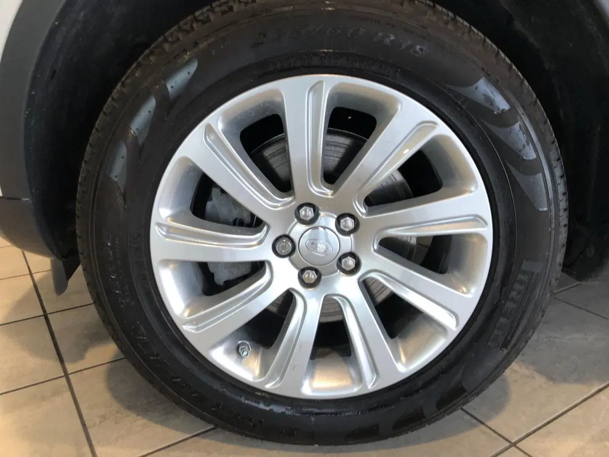 Land Rover Discovery Sport usata a Pistoia (15)