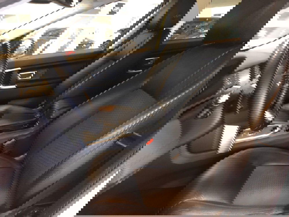 Land Rover Discovery Sport usata a Pistoia (5)