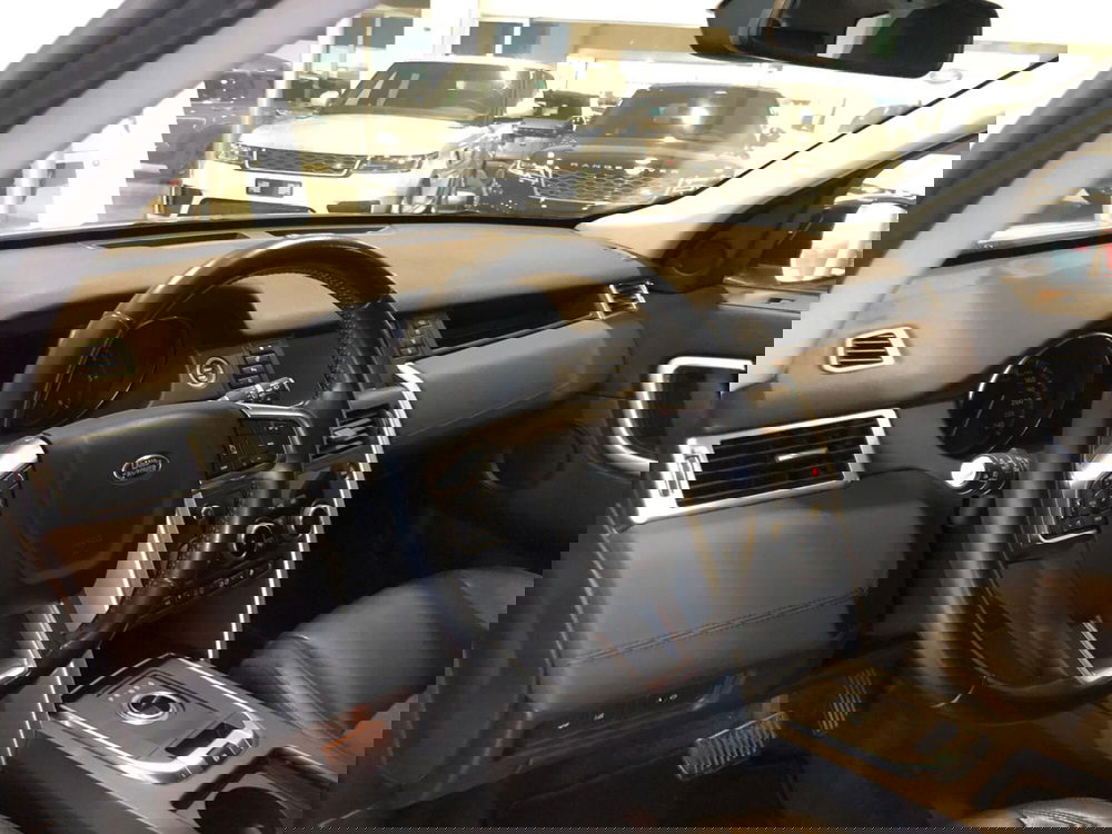 Land Rover Discovery Sport usata a Pistoia (7)