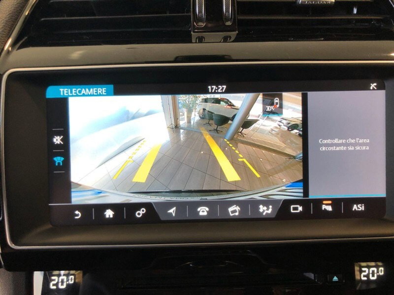 Jaguar F-Pace usata a Pistoia (10)