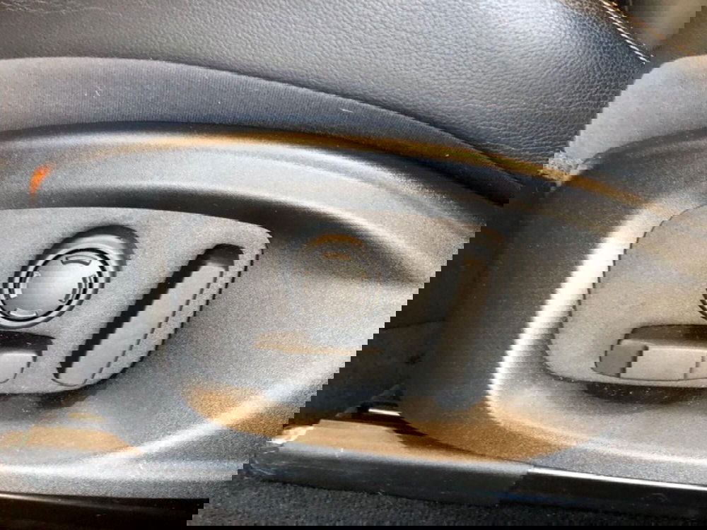 Jaguar F-Pace usata a Pistoia (12)