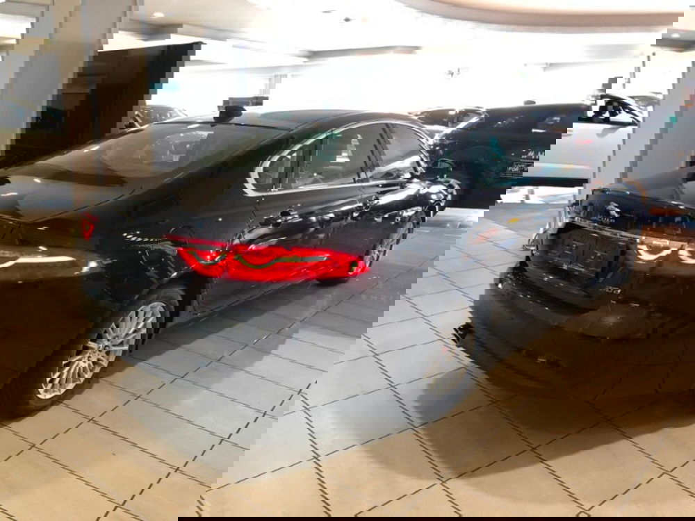 Jaguar XF usata a Pistoia (3)