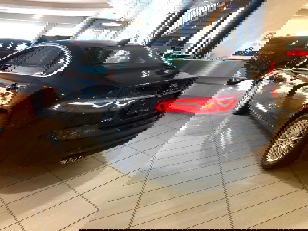 Jaguar XF usata a Pistoia (4)