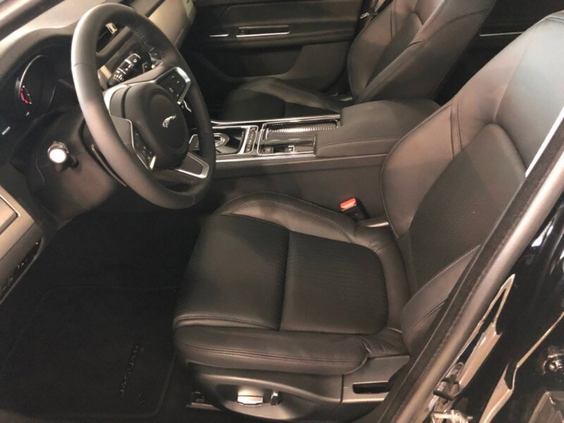 Jaguar XF usata a Pistoia (6)