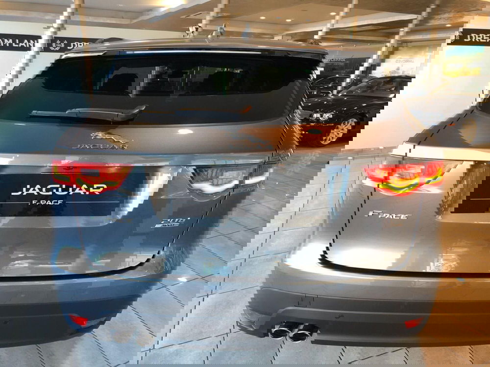 Jaguar F-Pace usata a Pistoia (10)
