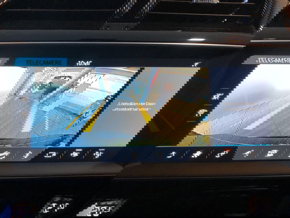 Jaguar F-Pace usata a Pistoia (7)