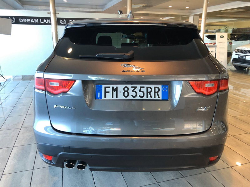Jaguar F-Pace usata a Pistoia (14)
