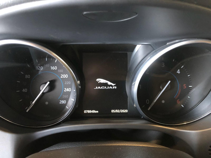 Jaguar F-Pace usata a Pistoia (15)