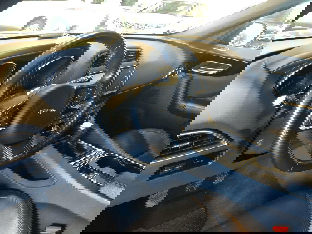 Jaguar F-Pace usata a Pistoia (6)