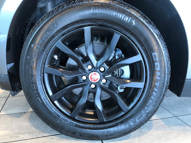 Jaguar F-Pace usata a Pistoia (7)