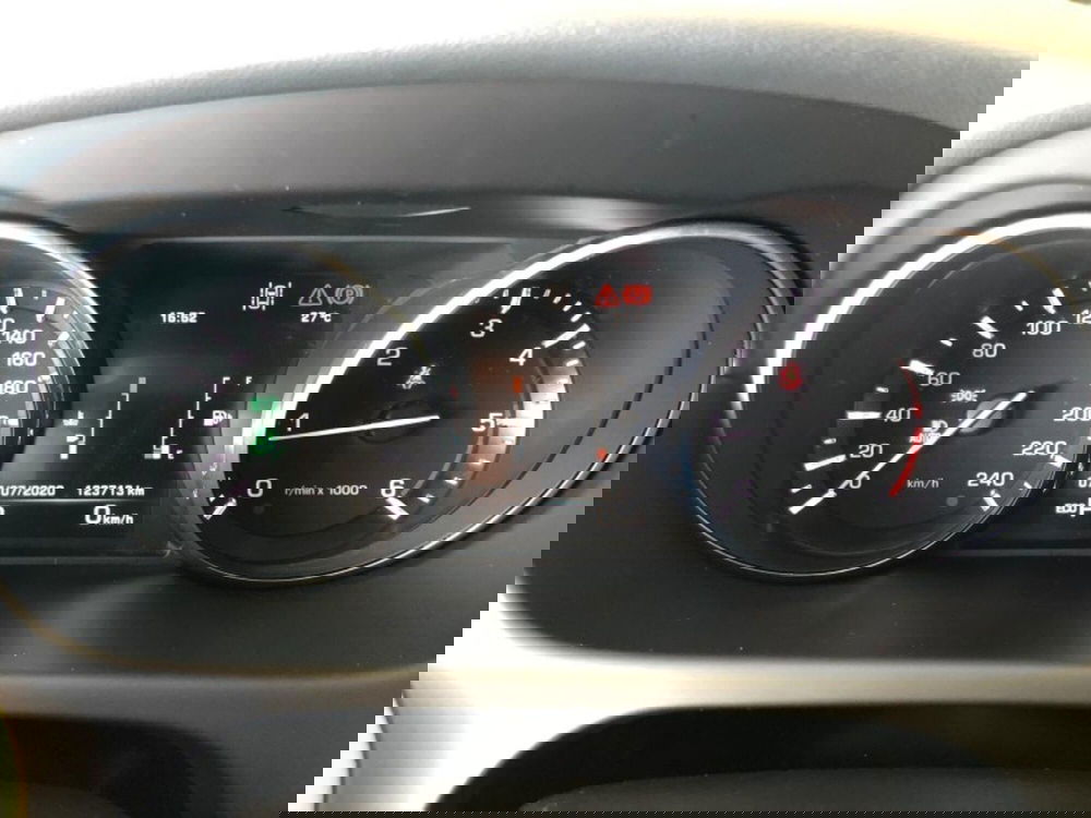 Land Rover Discovery Sport usata a Pistoia (5)