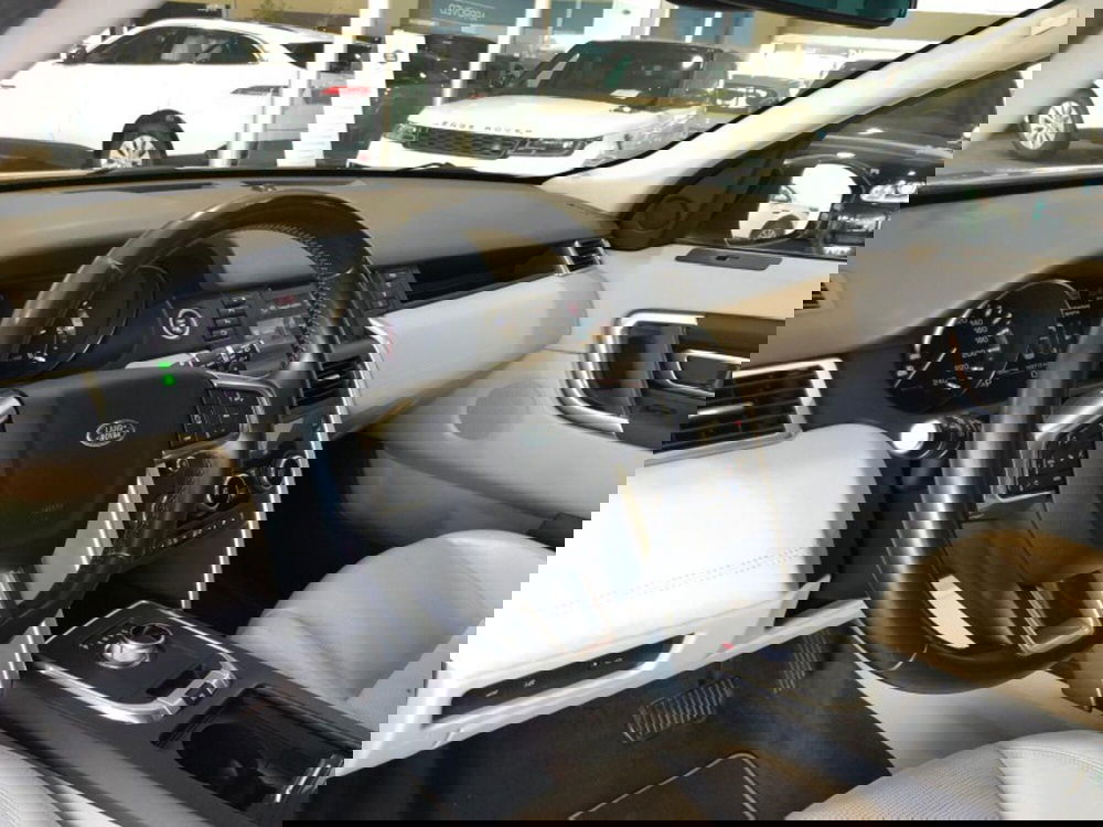 Land Rover Discovery Sport usata a Pistoia (7)