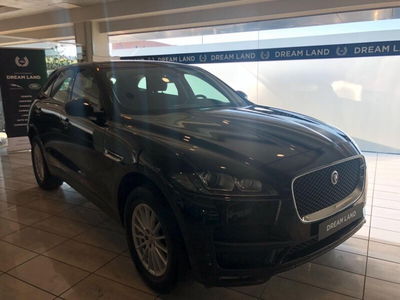Jaguar F-Pace 2.0 D 180 CV AWD aut. Pure del 2017 usata a Agliana