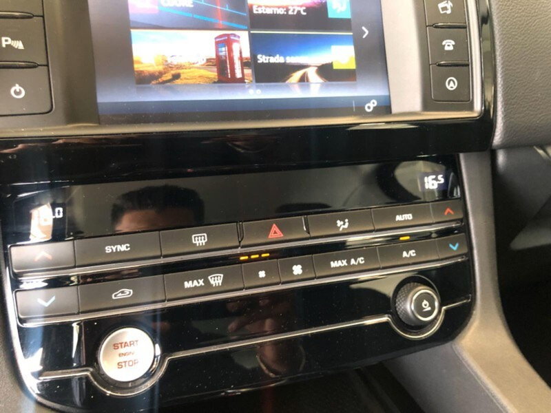 Jaguar F-Pace usata a Pistoia (14)