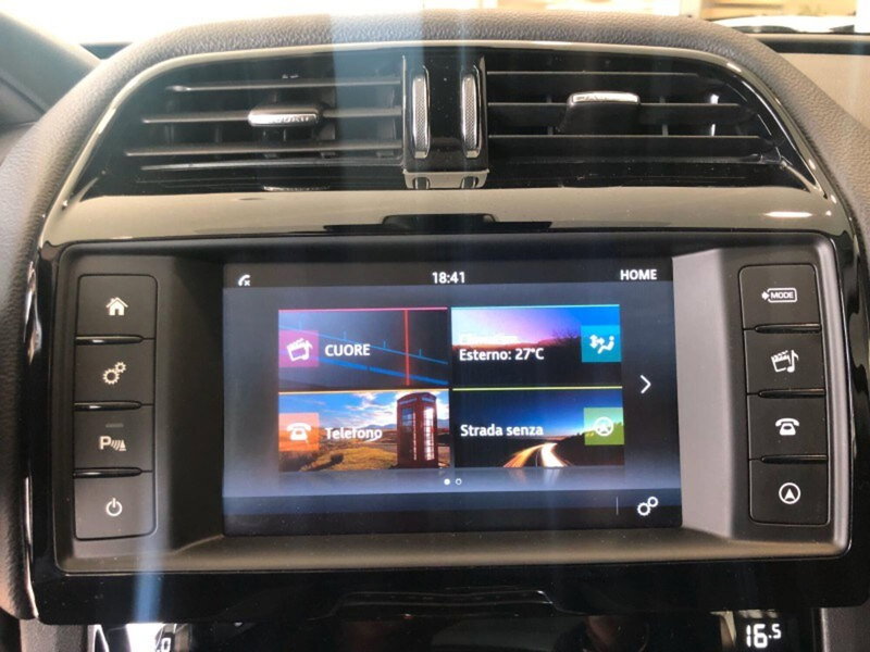 Jaguar F-Pace usata a Pistoia (5)