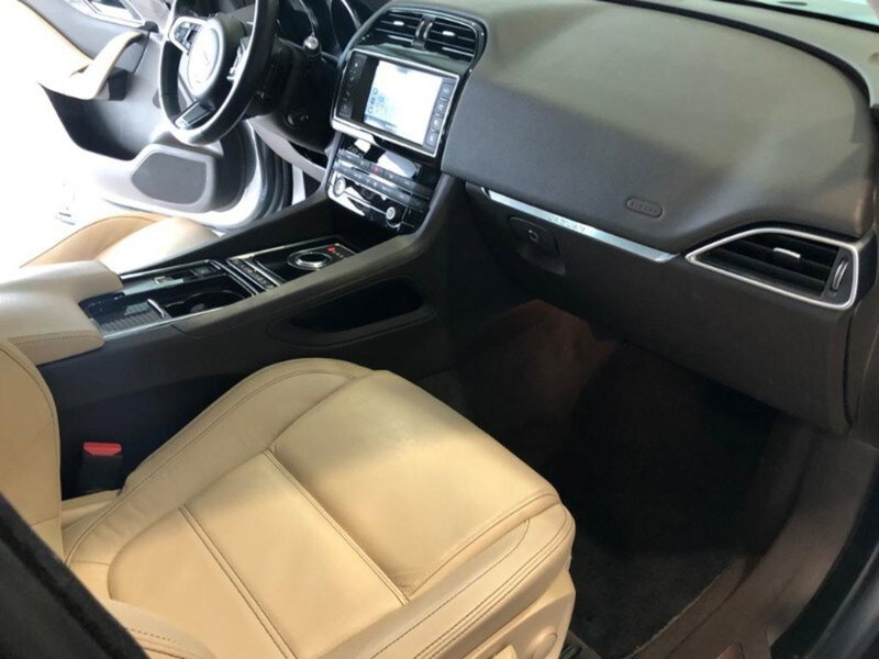 Jaguar F-Pace usata a Pistoia (15)