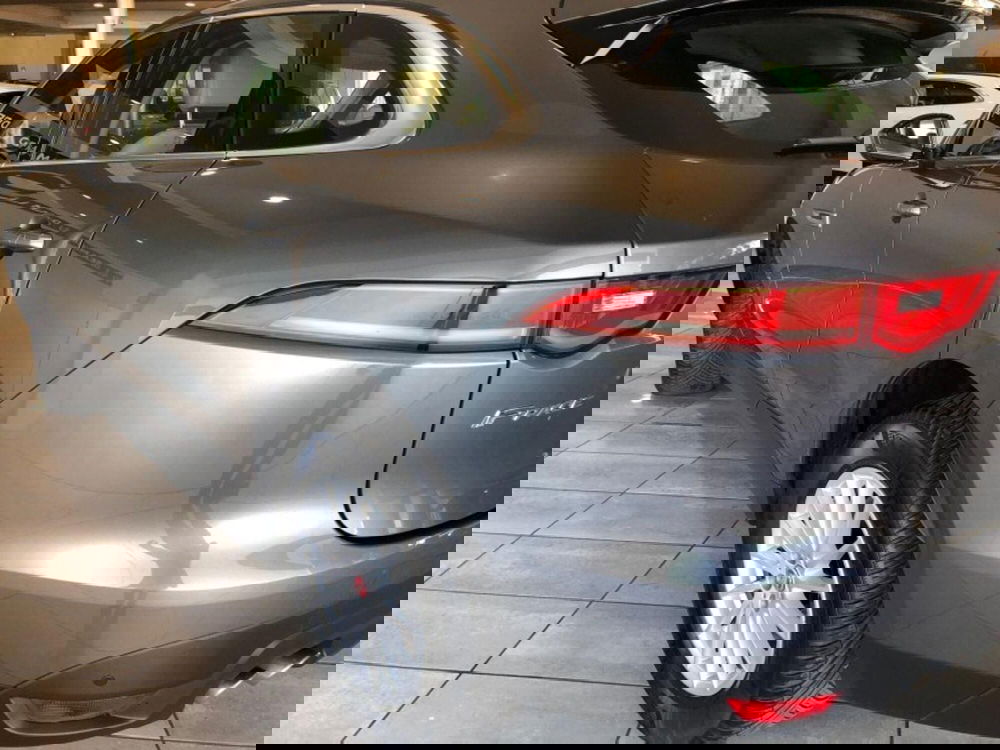 Jaguar F-Pace usata a Pistoia (4)