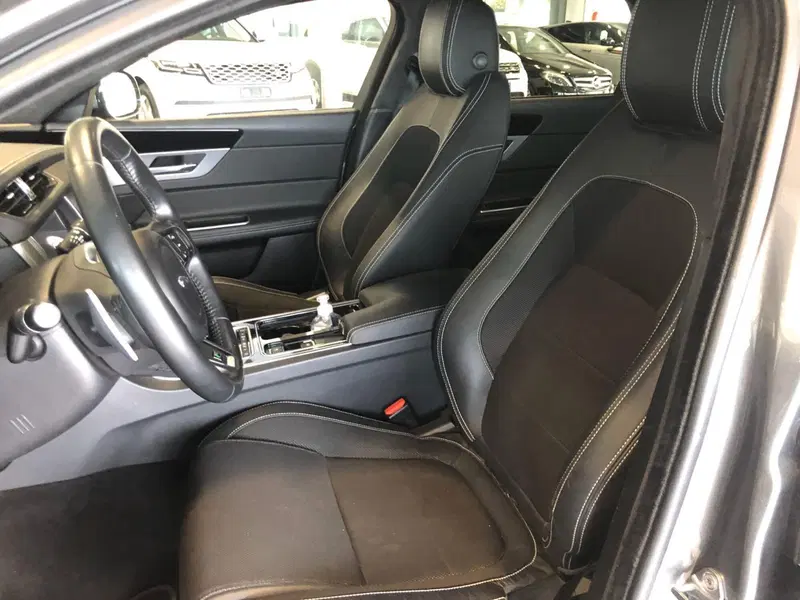 Jaguar XF Sportbrake usata a Pistoia (4)
