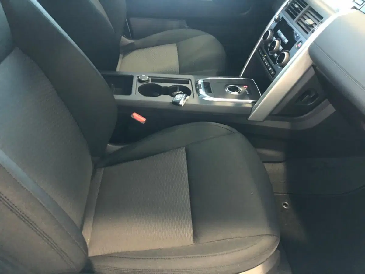 Land Rover Discovery Sport usata a Pistoia (11)