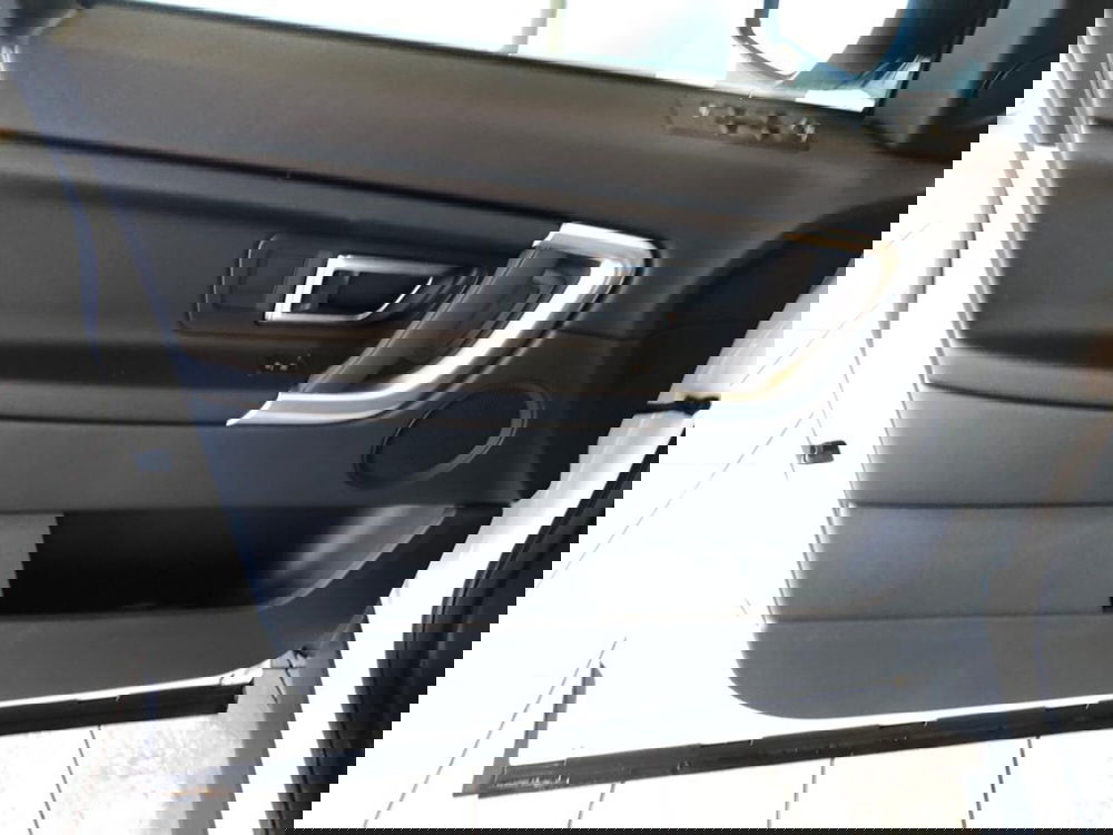 Land Rover Discovery Sport usata a Pistoia (12)