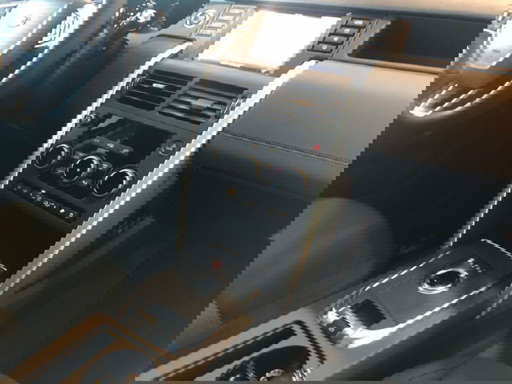 Land Rover Discovery Sport usata a Pistoia (14)