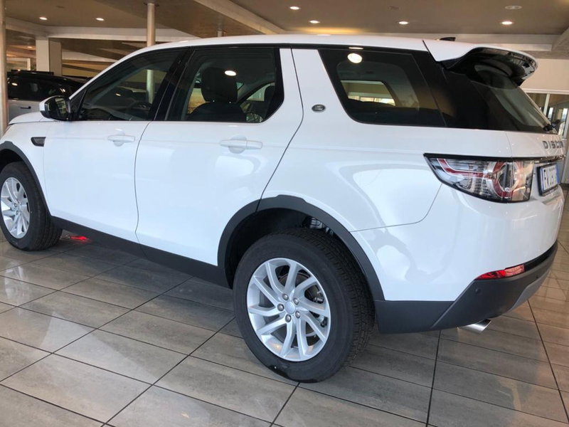 Land Rover Discovery Sport usata a Pistoia (4)