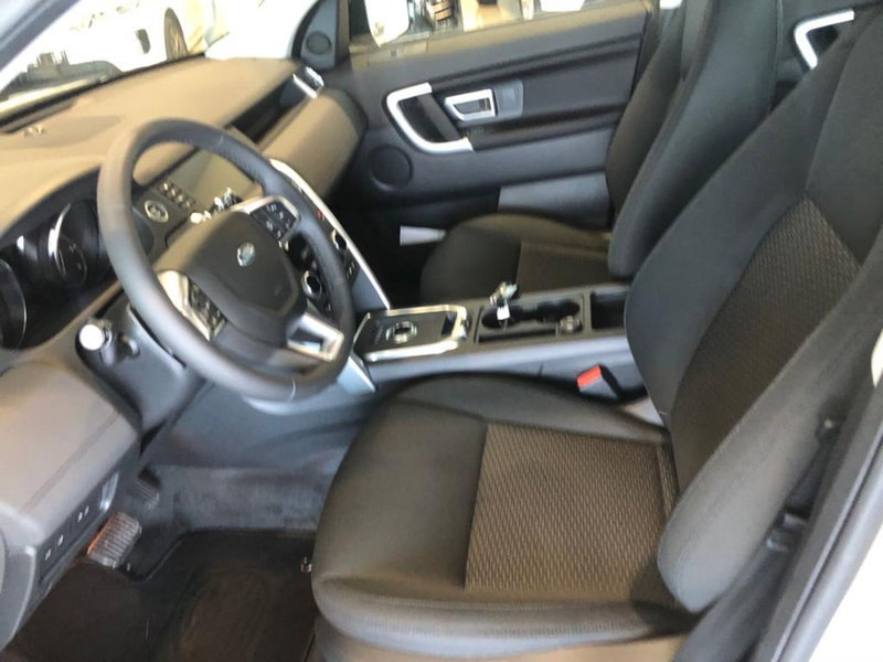 Land Rover Discovery Sport usata a Pistoia (5)