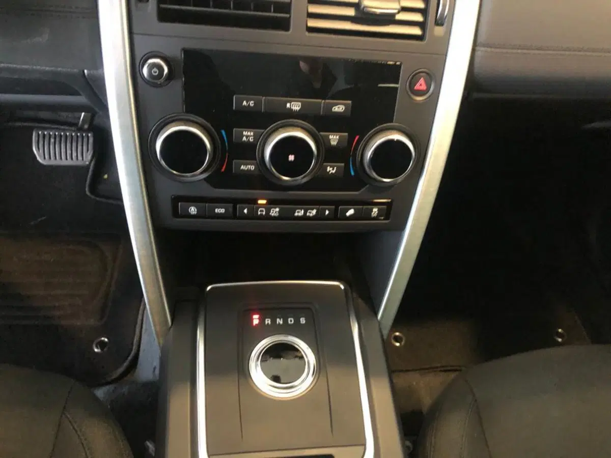Land Rover Discovery Sport usata a Pistoia (6)