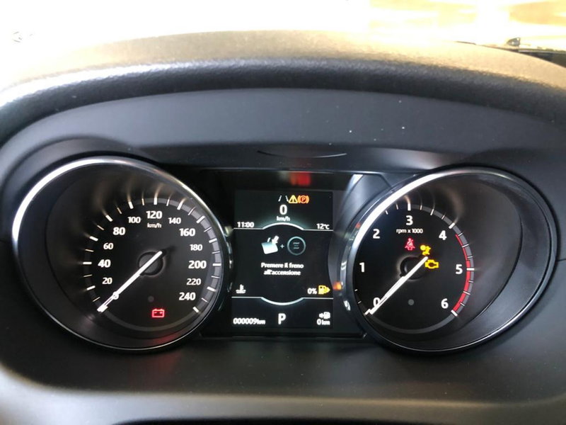 Land Rover Discovery Sport usata a Pistoia (7)
