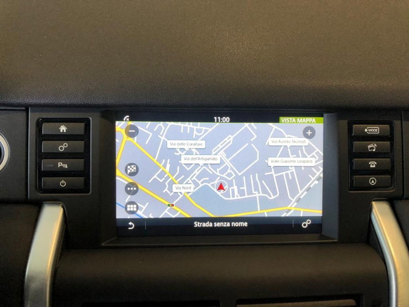Land Rover Discovery Sport usata a Pistoia (8)