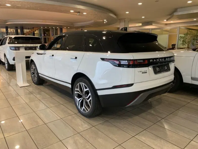 Land Rover Range Rover Velar nuova a Pistoia (2)