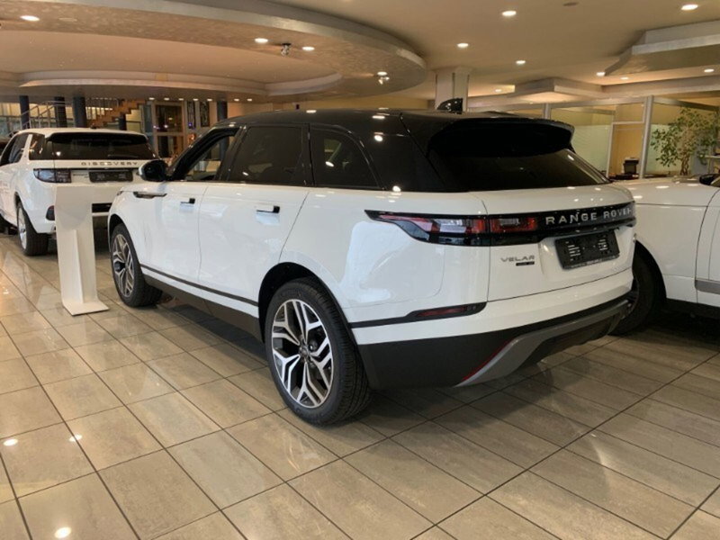 Land Rover Range Rover Velar nuova a Pistoia (2)