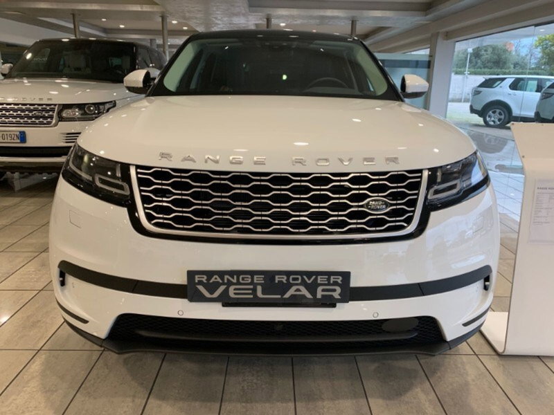 Land Rover Range Rover Velar nuova a Pistoia (5)
