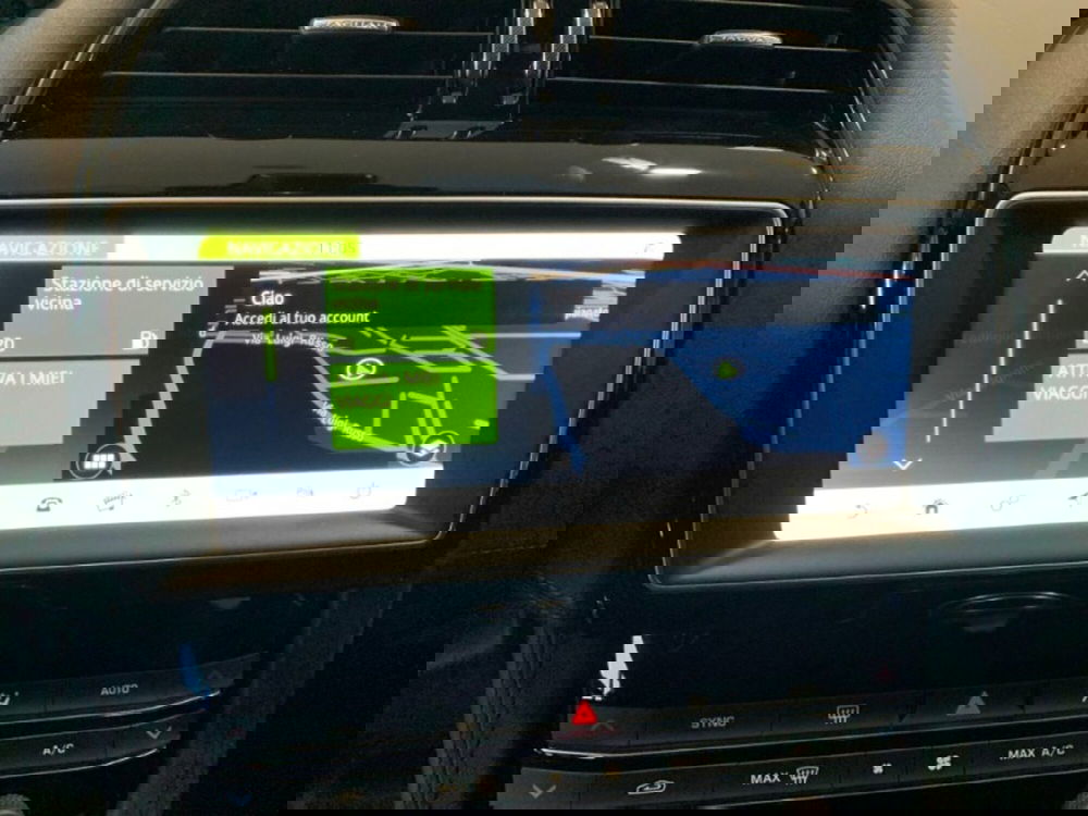 Jaguar F-Pace nuova a Pistoia (10)