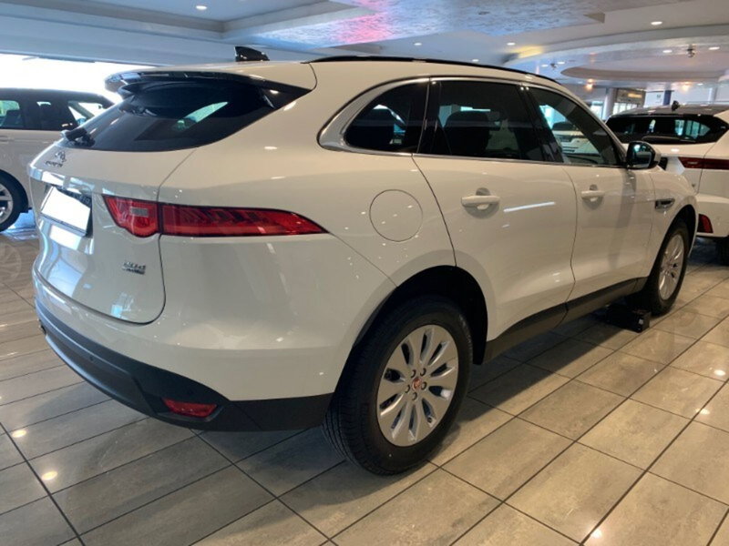 Jaguar F-Pace nuova a Pistoia (2)