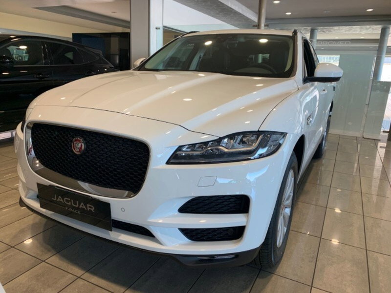 Jaguar F-Pace nuova a Pistoia (4)