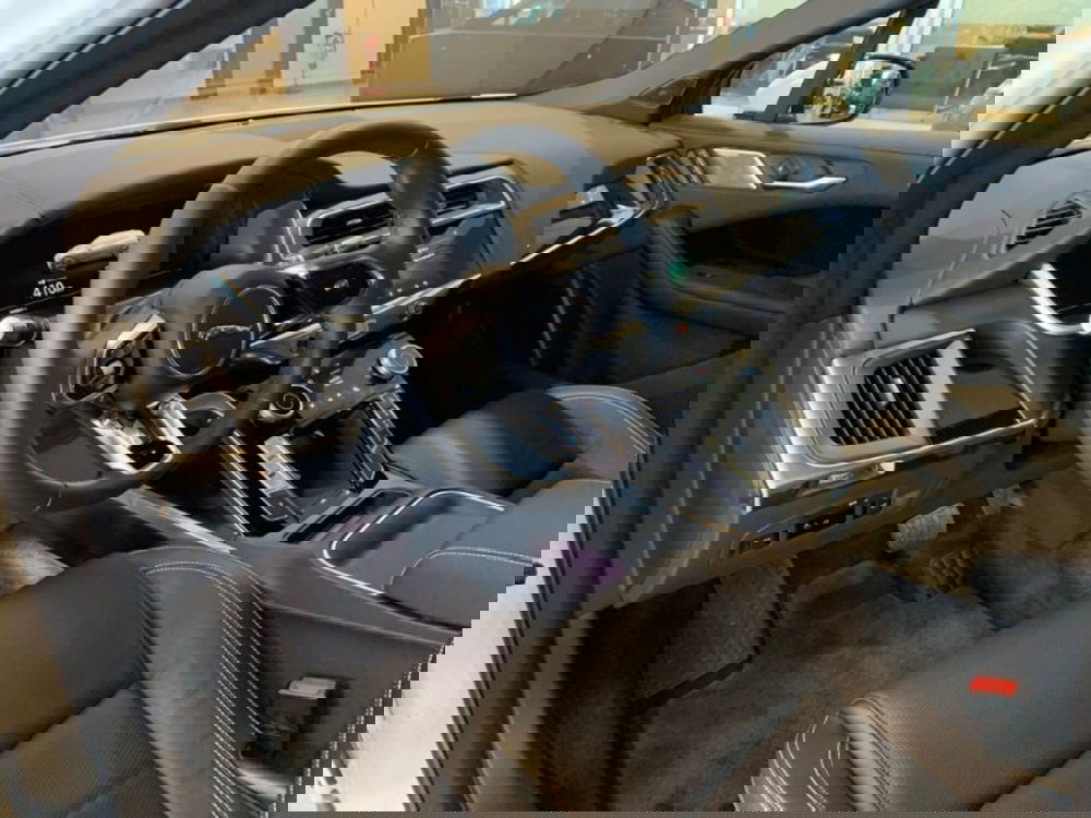 Jaguar I-Pace nuova a Pistoia (10)