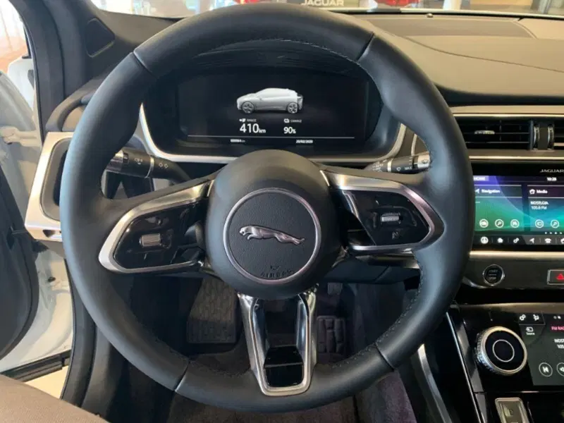 Jaguar I-Pace nuova a Pistoia (11)
