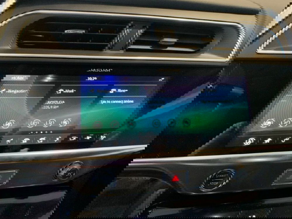 Jaguar I-Pace nuova a Pistoia (12)