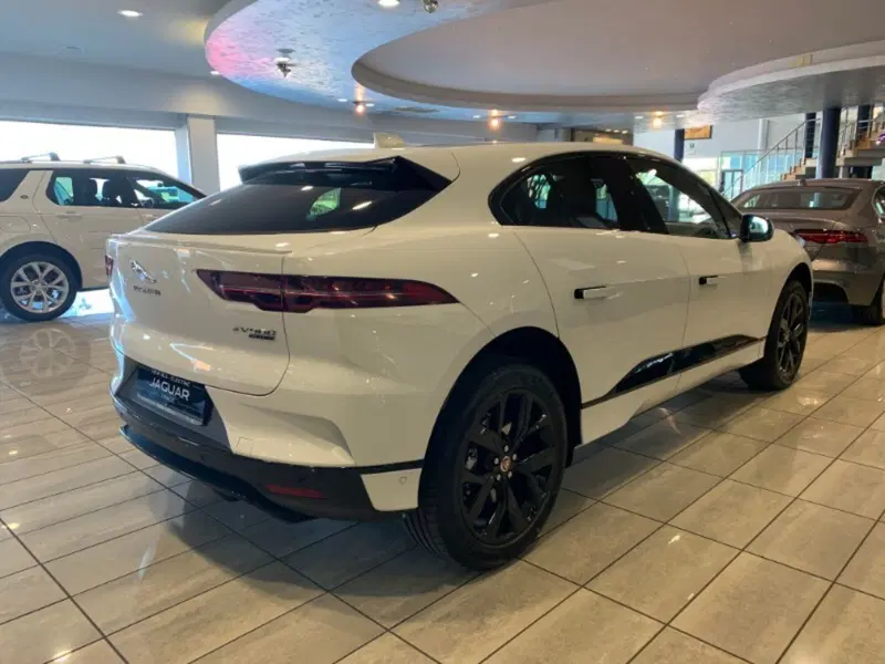 Jaguar I-Pace nuova a Pistoia (2)