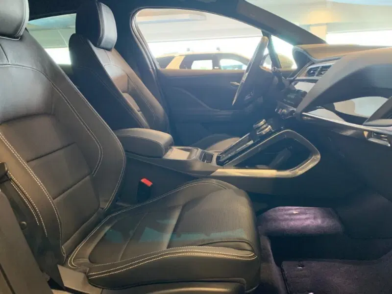 Jaguar I-Pace nuova a Pistoia (8)